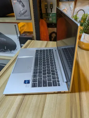 Laptop HP EliteBook 840 G9 16GB Intel Core i5 SSD 16 GB