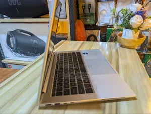 Laptop HP EliteBook 840 G9 16GB Intel Core i5 SSD 16 GB