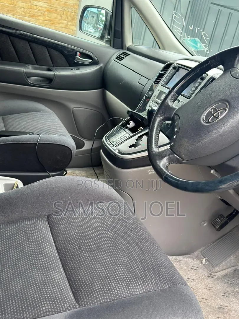 Toyota Alphard 2005 Black