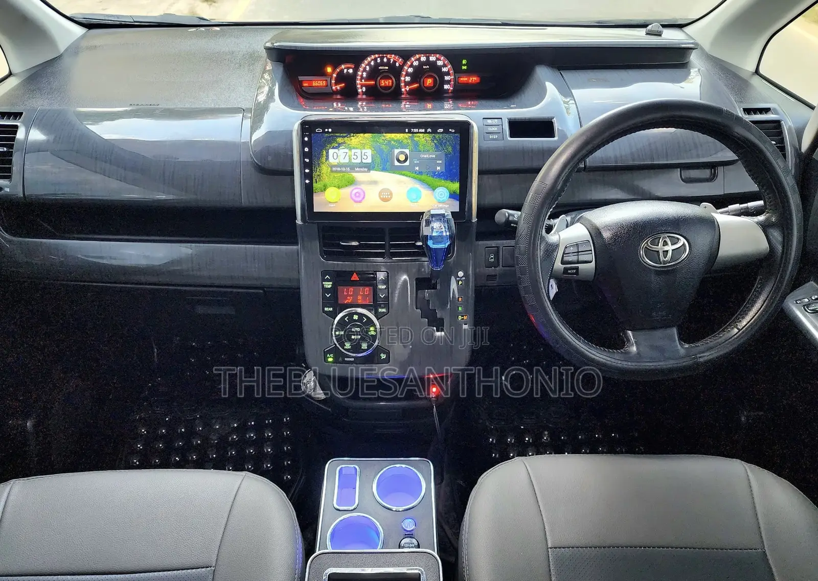Toyota Noah 2011 Blue
