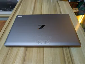 Laptop HP ZBook Firefly 14 G7 16GB Intel Core i7 SSD 256GB