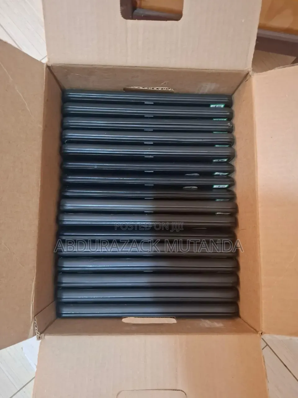 Laptop Lenovo 300e 4GB Intel SSD 128GB