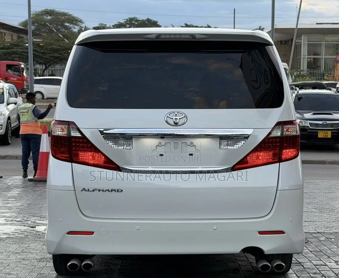 Toyota Alphard 2009 White