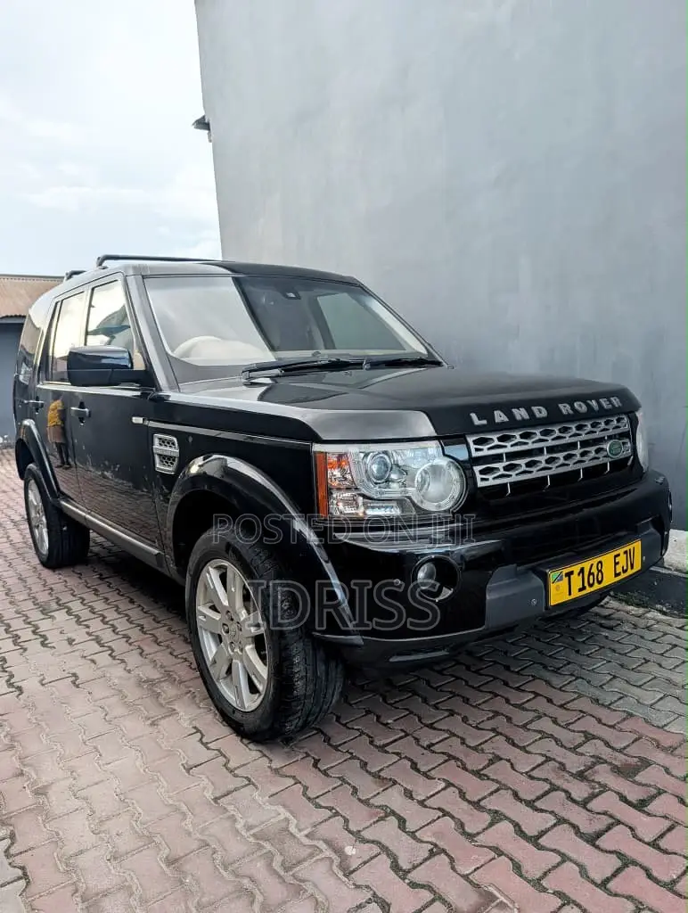 Land Rover Discovery 2014 Black