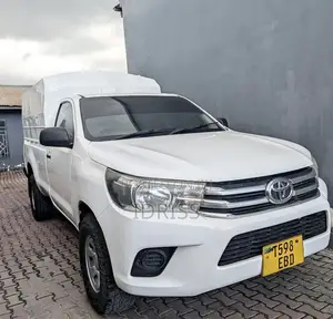 Toyota Hilux 2014 White