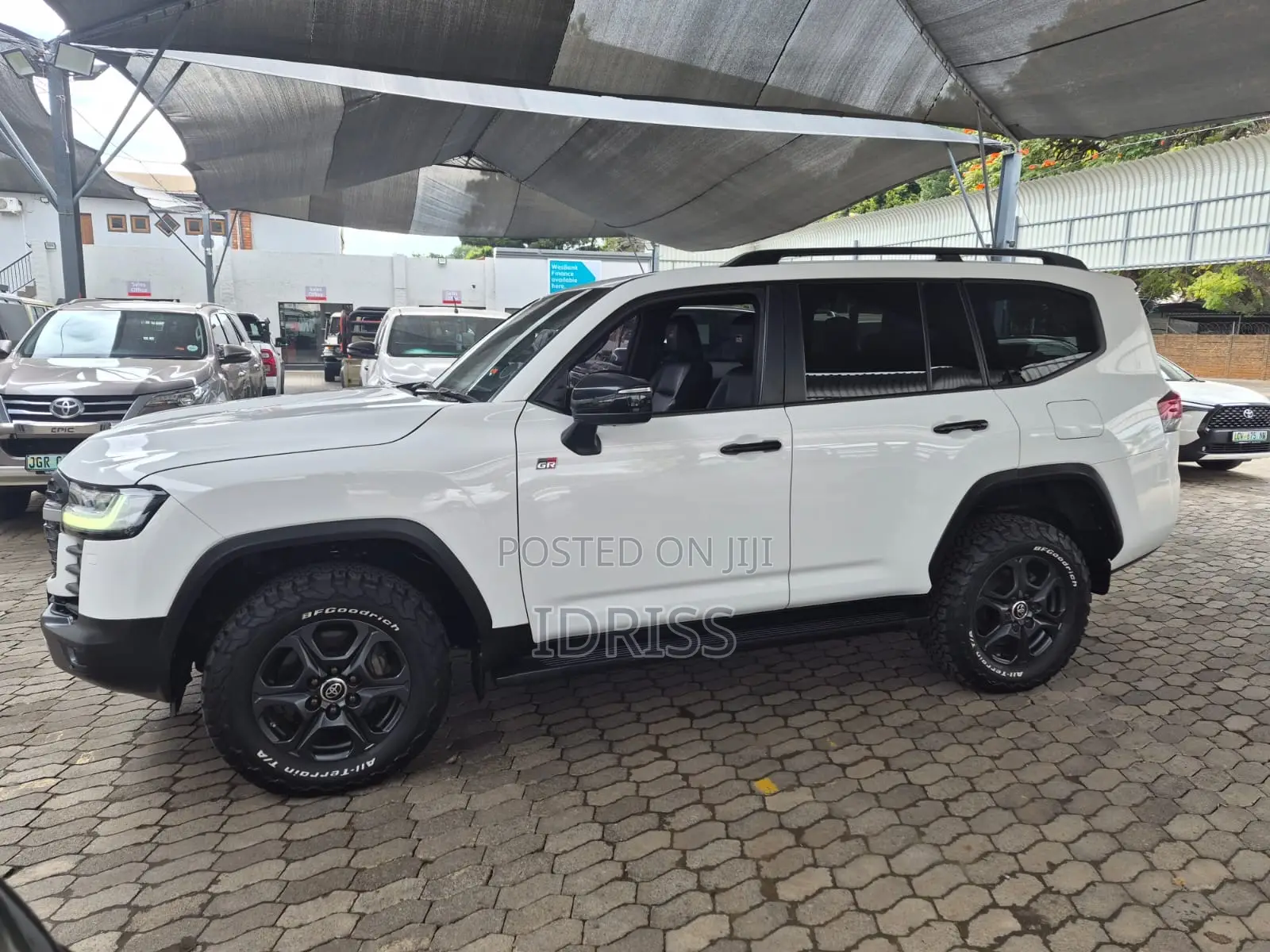 Toyota Land Cruiser 2023 White