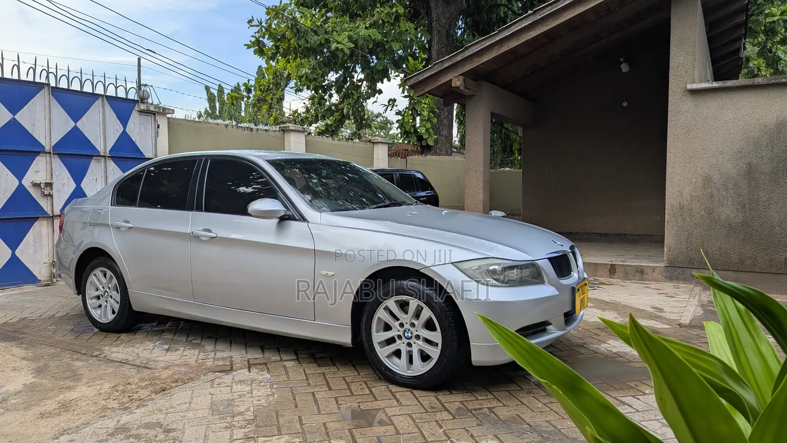 BMW 3 Series 320i RWD 2008 Silver