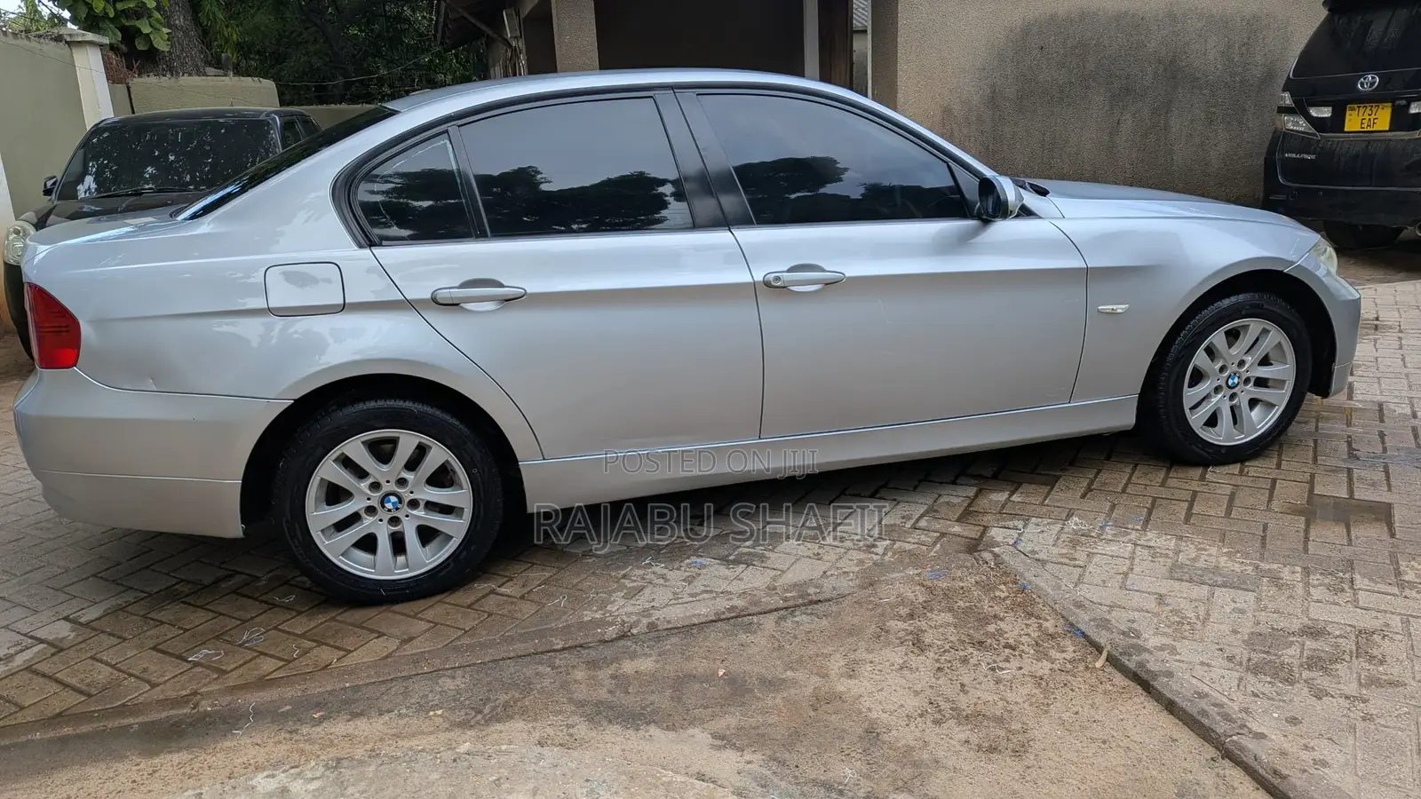 BMW 3 Series 320i RWD 2008 Silver