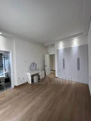 Furnished 3bdrm Apartment in Oyster Bay for rent