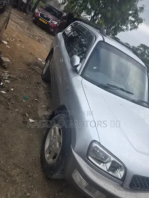 Toyota RAV4 1999 Silver