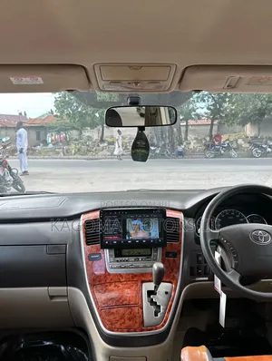 Toyota Alphard 2004 Silver