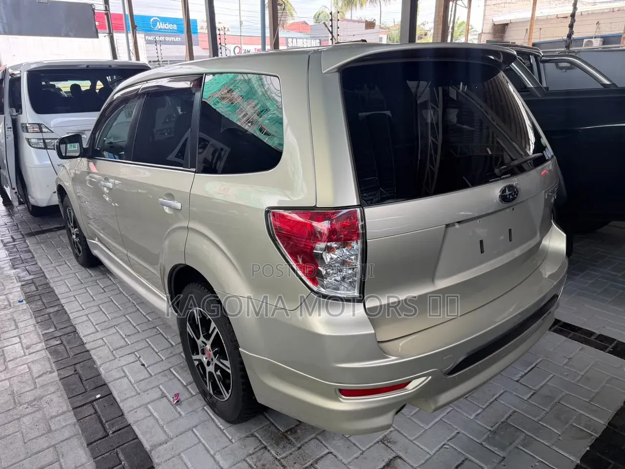 Subaru Forester 2009 Gold