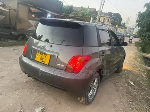 Toyota IST 2004 Gray