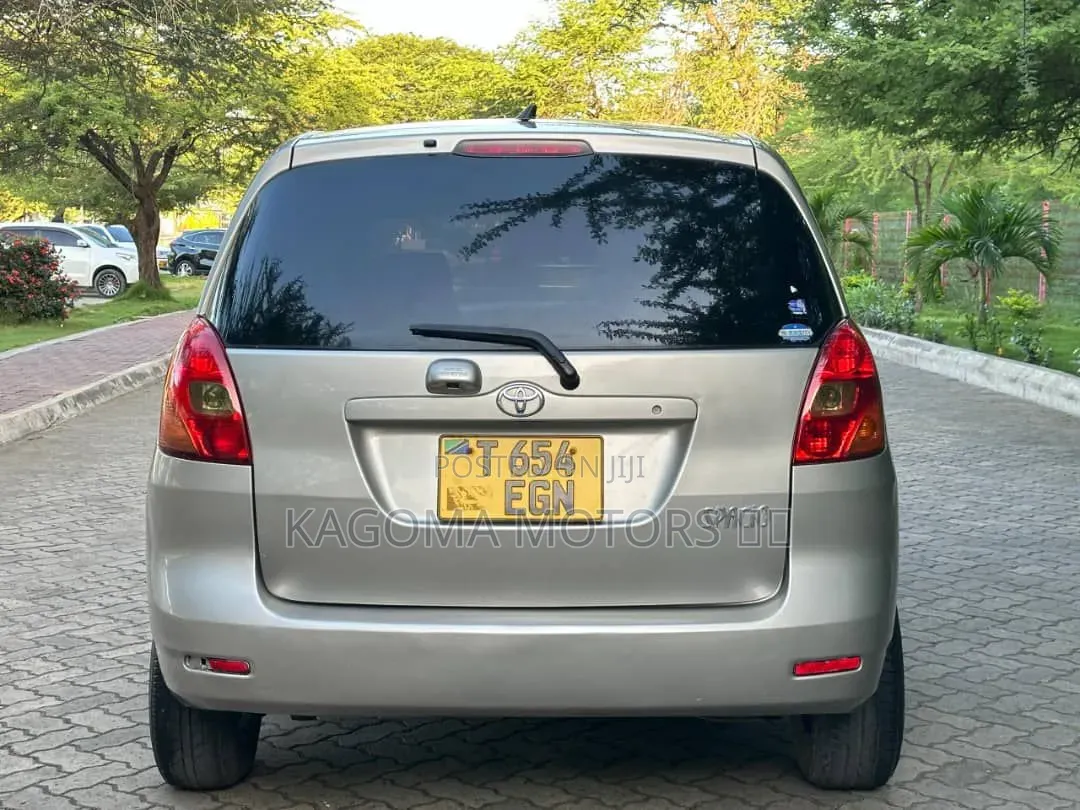Toyota Corolla Spacio 2002 Gold