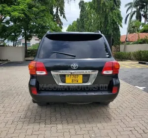 Toyota Land Cruiser 2009 Black