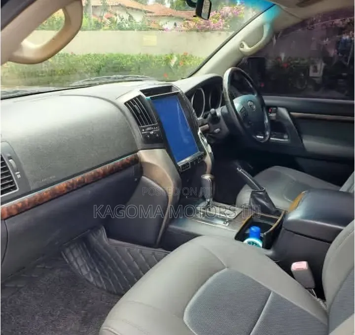 Toyota Land Cruiser 2009 Black