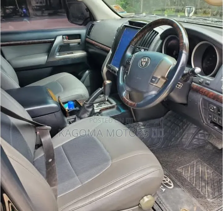 Toyota Land Cruiser 2009 Black