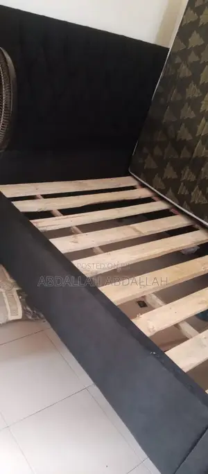 Kitanda Na Godoro