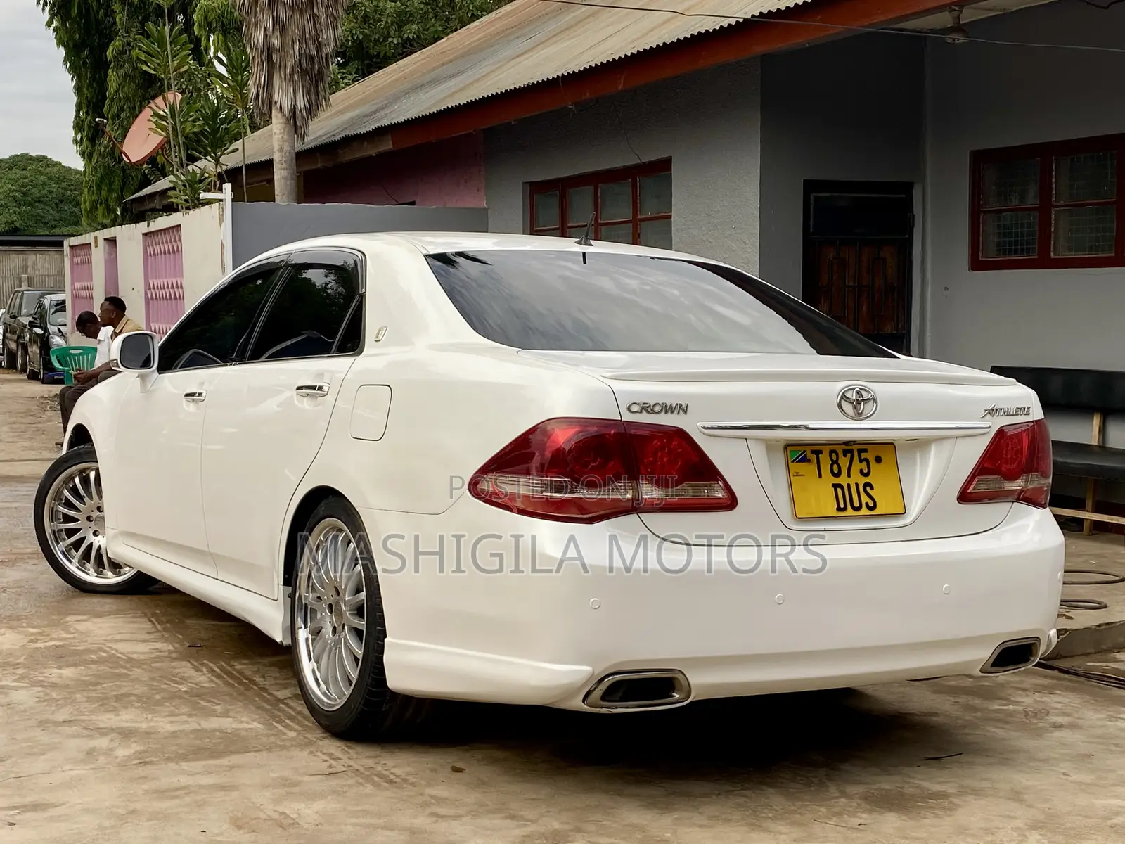 Toyota Crown 2010 White