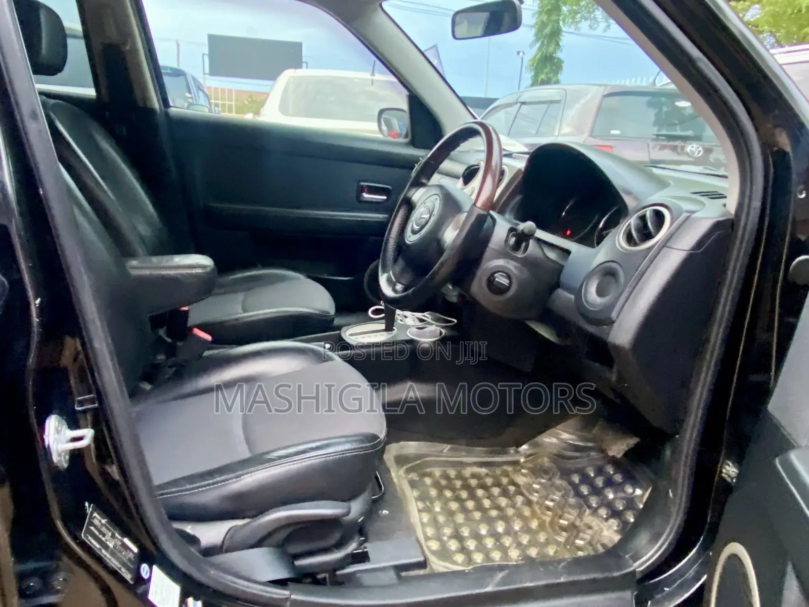 Mazda Verisa 2009 Black