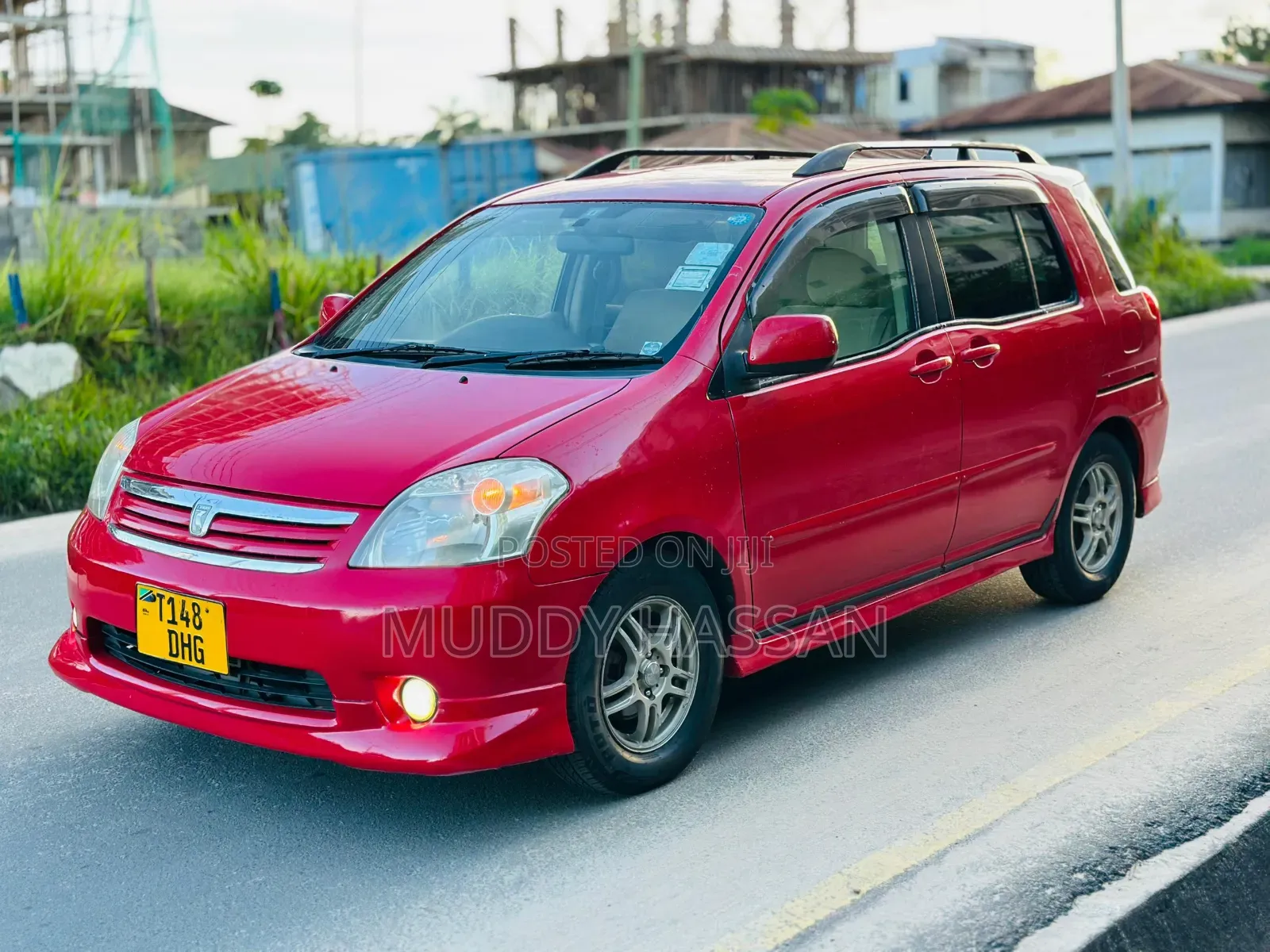 Toyota Raum 2005 Red