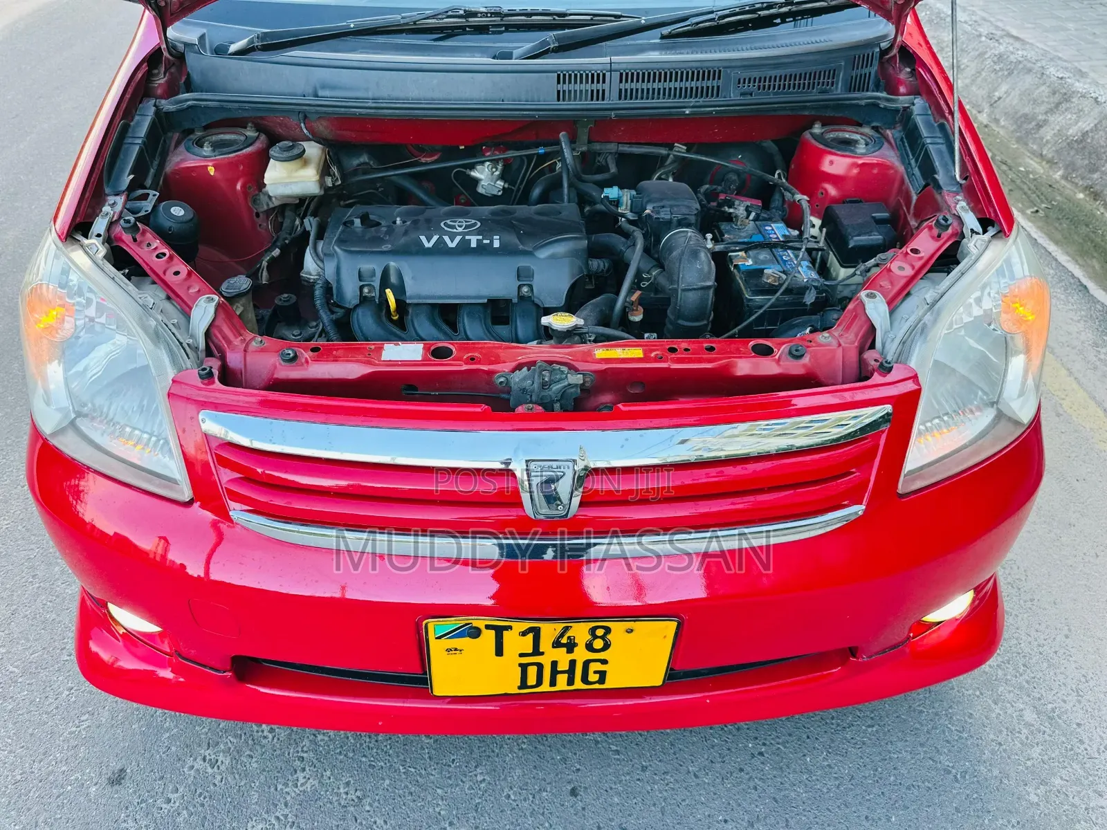 Toyota Raum 2005 Red