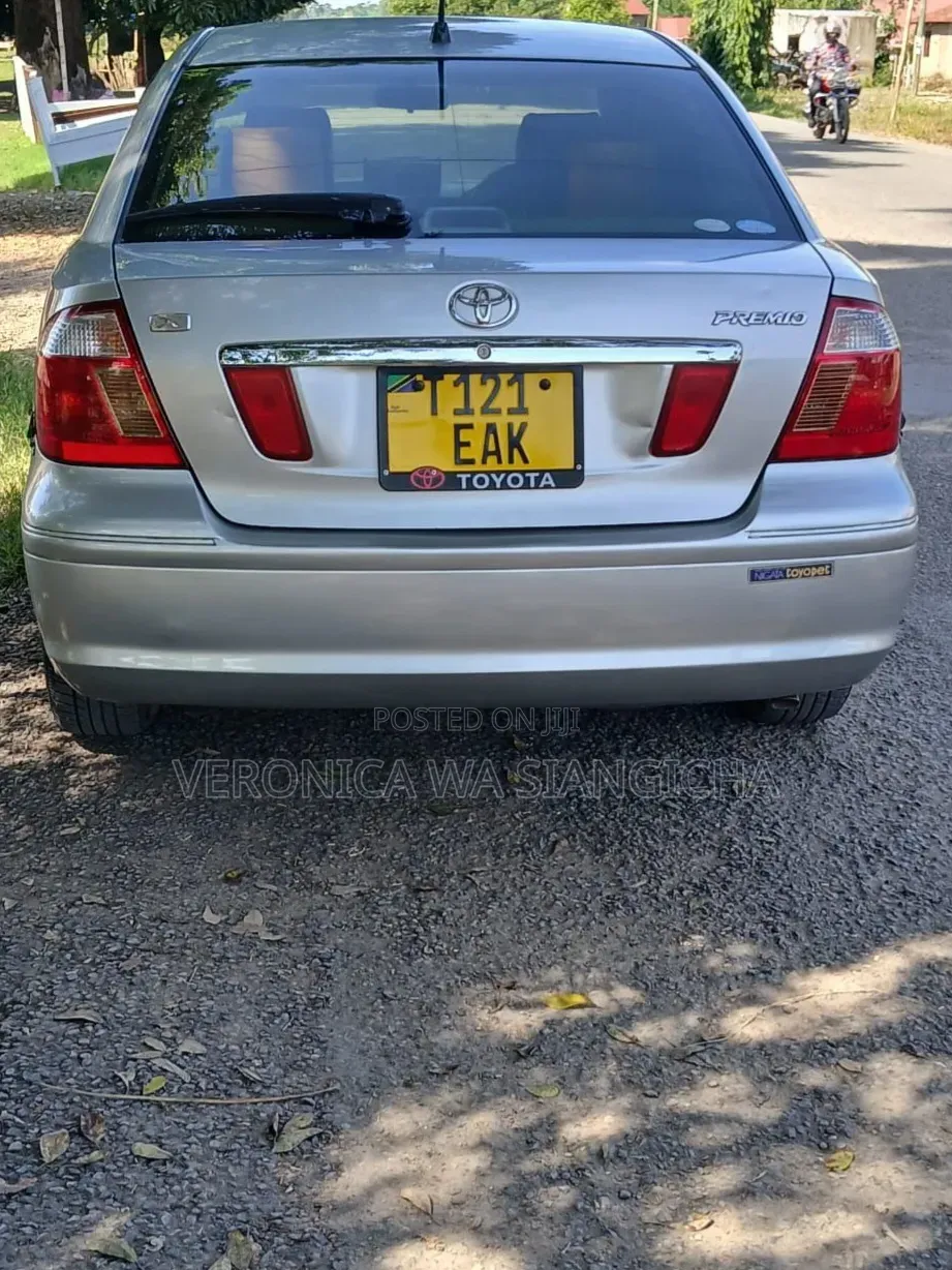 Toyota Premio 2004 Silver