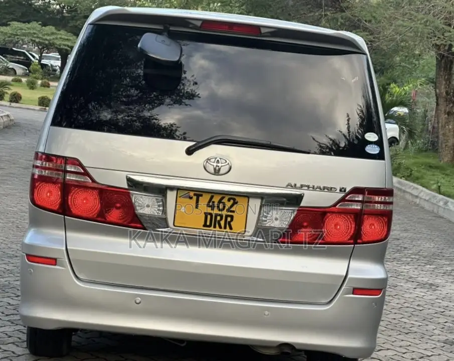 Toyota Alphard 2006 Silver