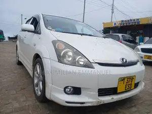 Toyota Wish 2013 White