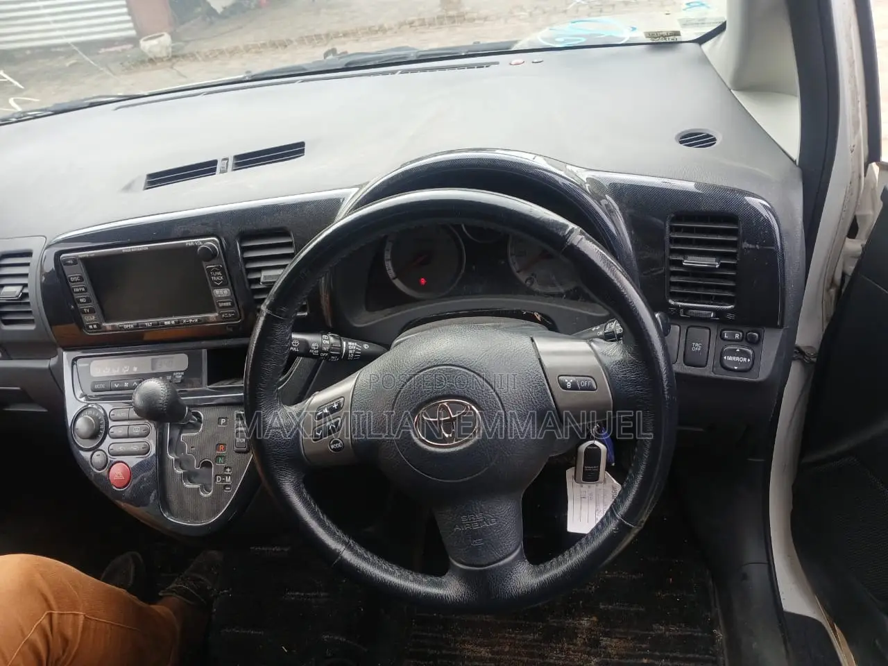 Toyota Wish 2013 White