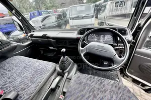 Isuzu Elf Truck