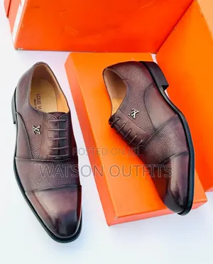 Men's Leather Shoes or Mocca Lv or Louis Vuitton Smartly Branded