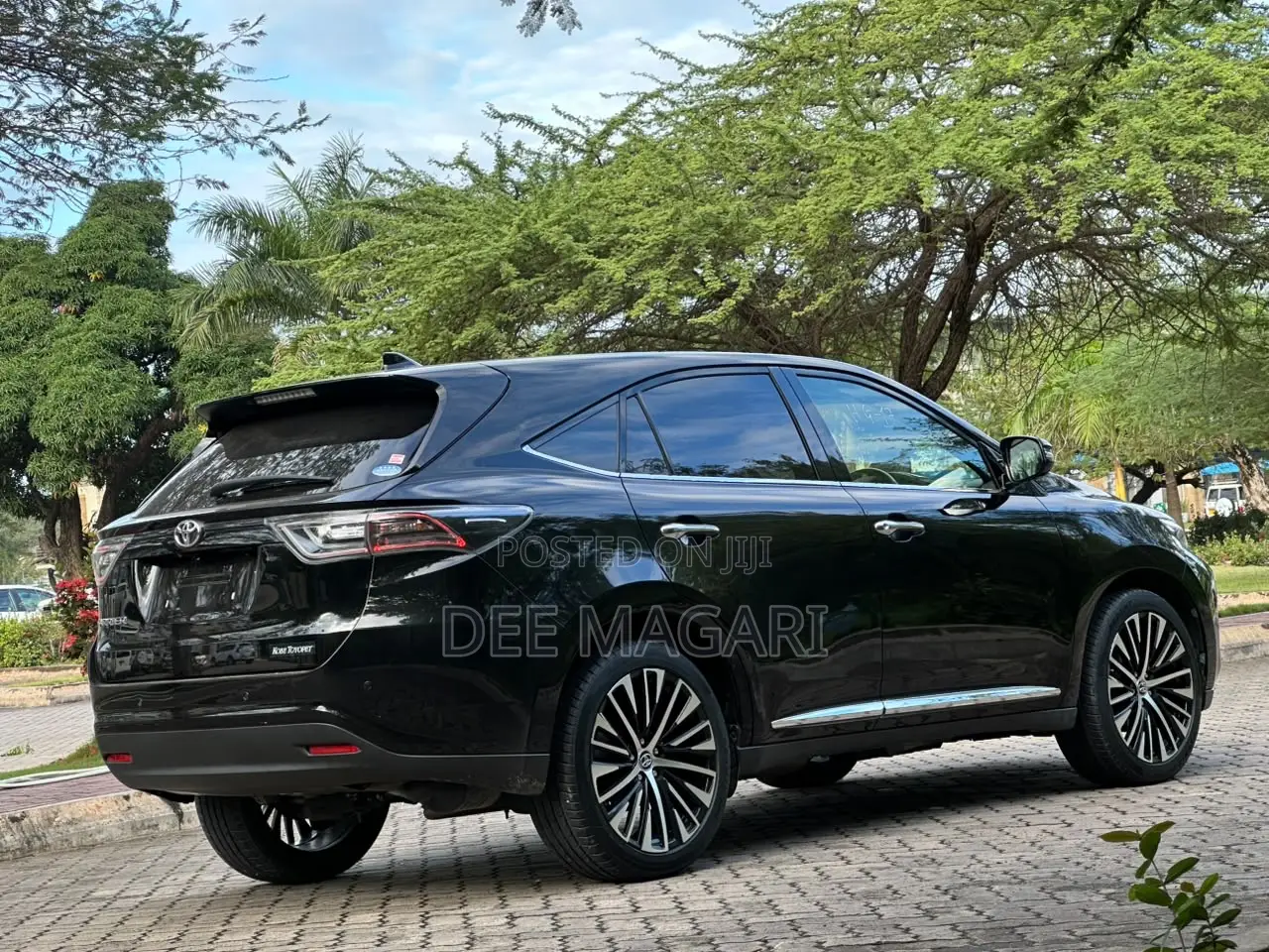 Toyota Harrier 2014 Black