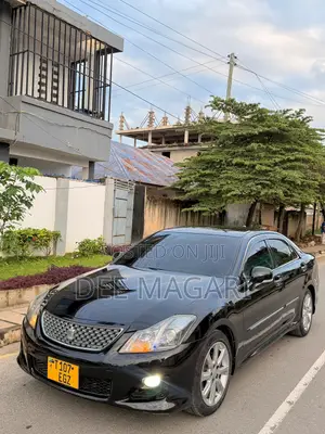 Toyota Crown 2009 Black
