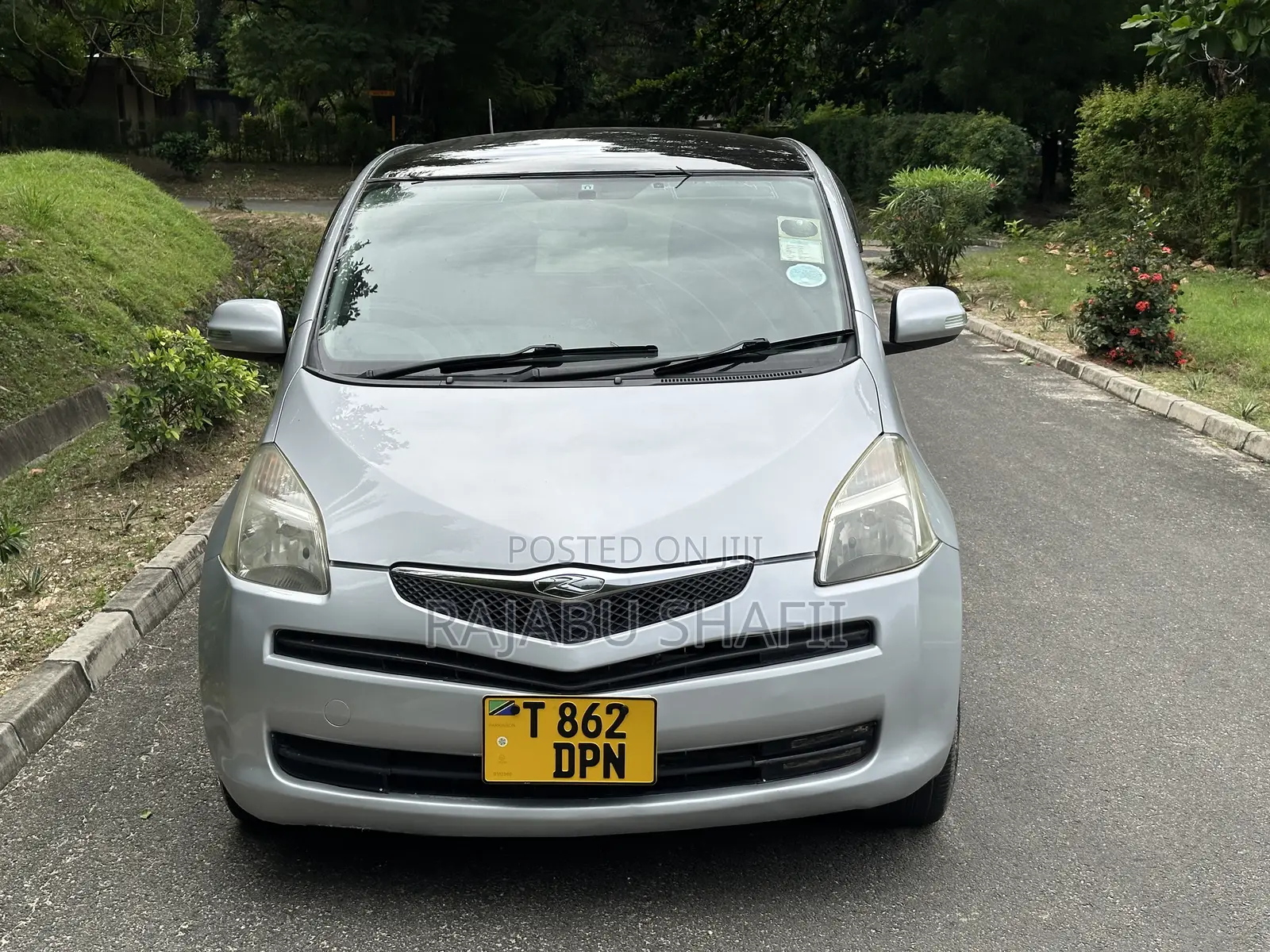 Toyota Ractis 1.5 FWD 2007 Silver
