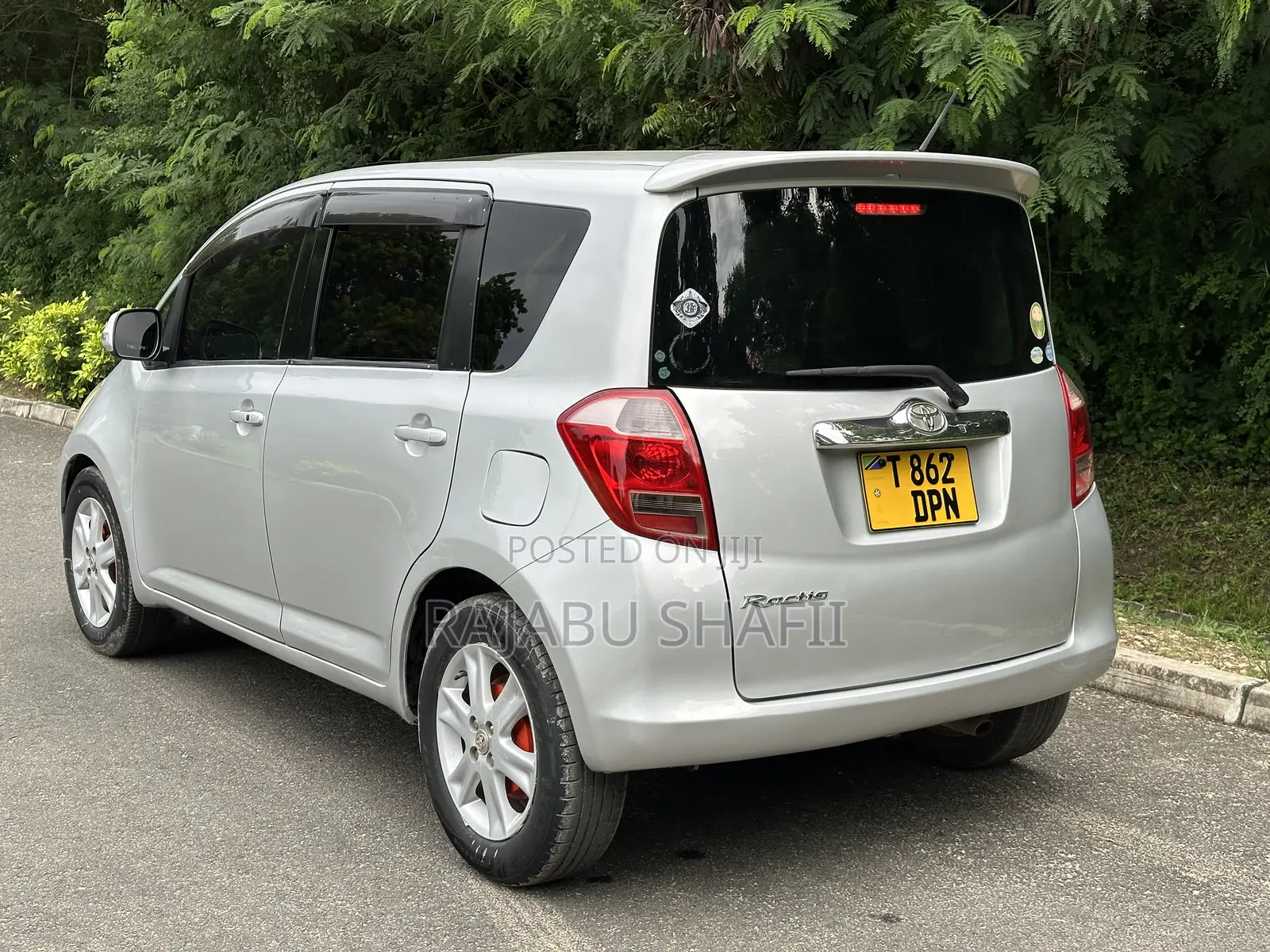 Toyota Ractis 1.5 FWD 2007 Silver
