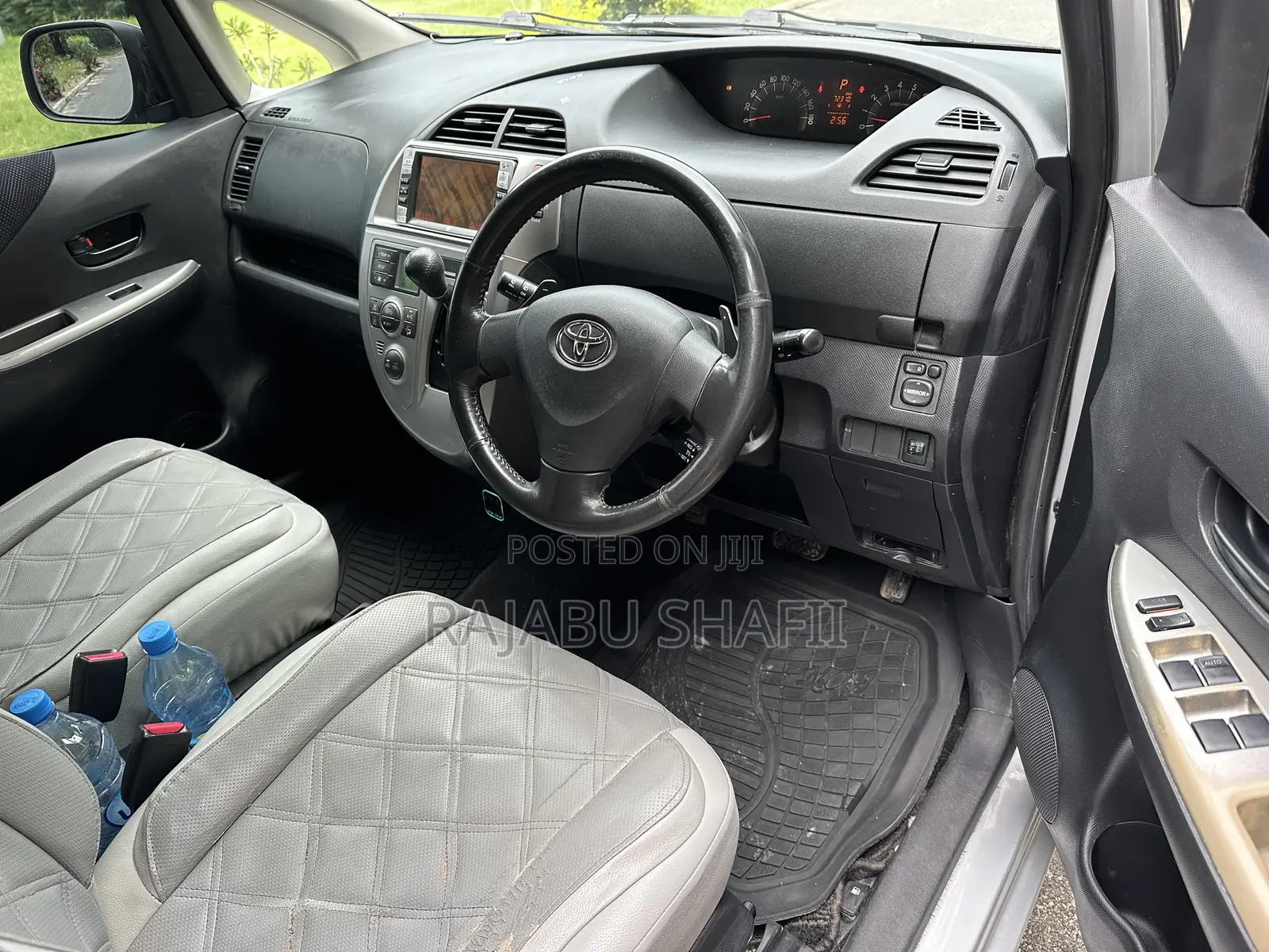 Toyota Ractis 1.5 FWD 2007 Silver