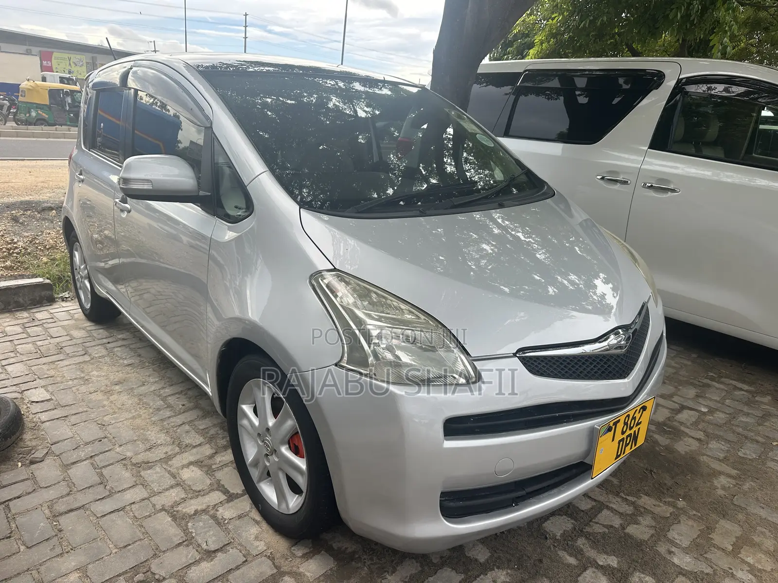 Toyota Ractis 1.5 FWD 2007 Silver