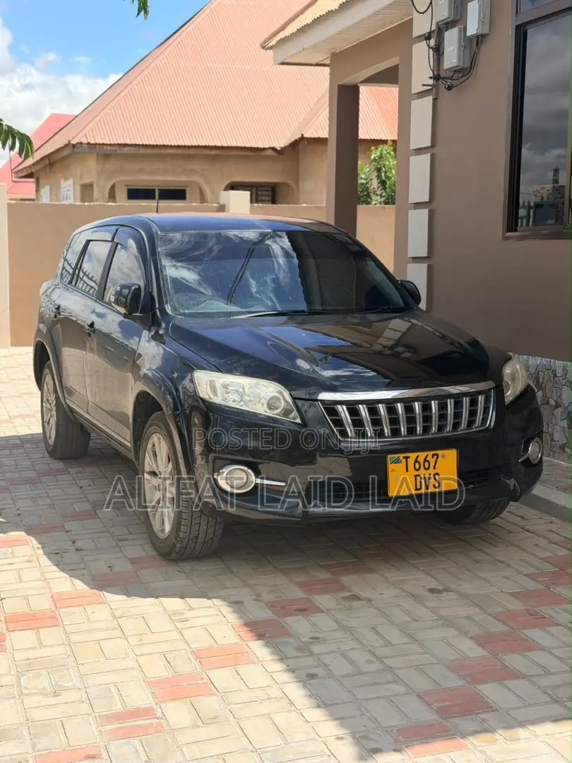 Toyota Vanguard 2011 Black