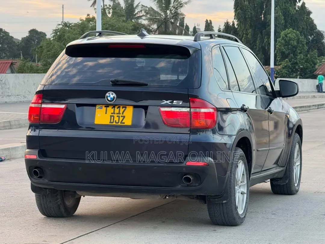 BMW X5 2010 Black