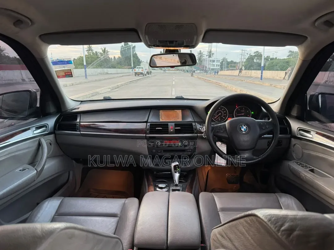 BMW X5 2010 Black