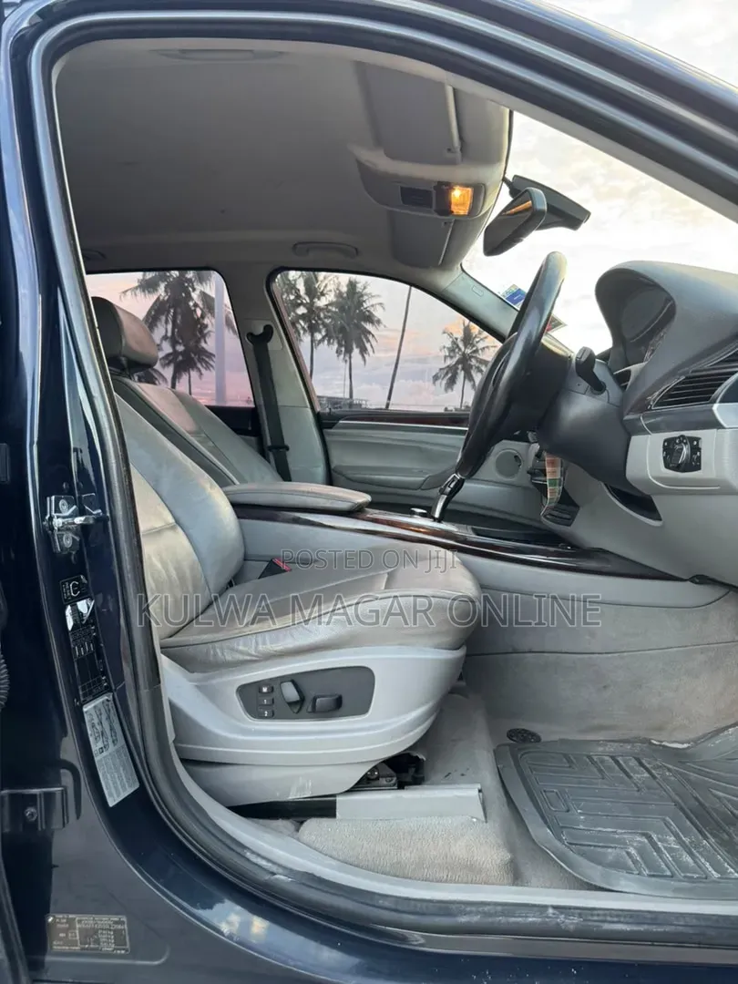 BMW X5 2010 Black