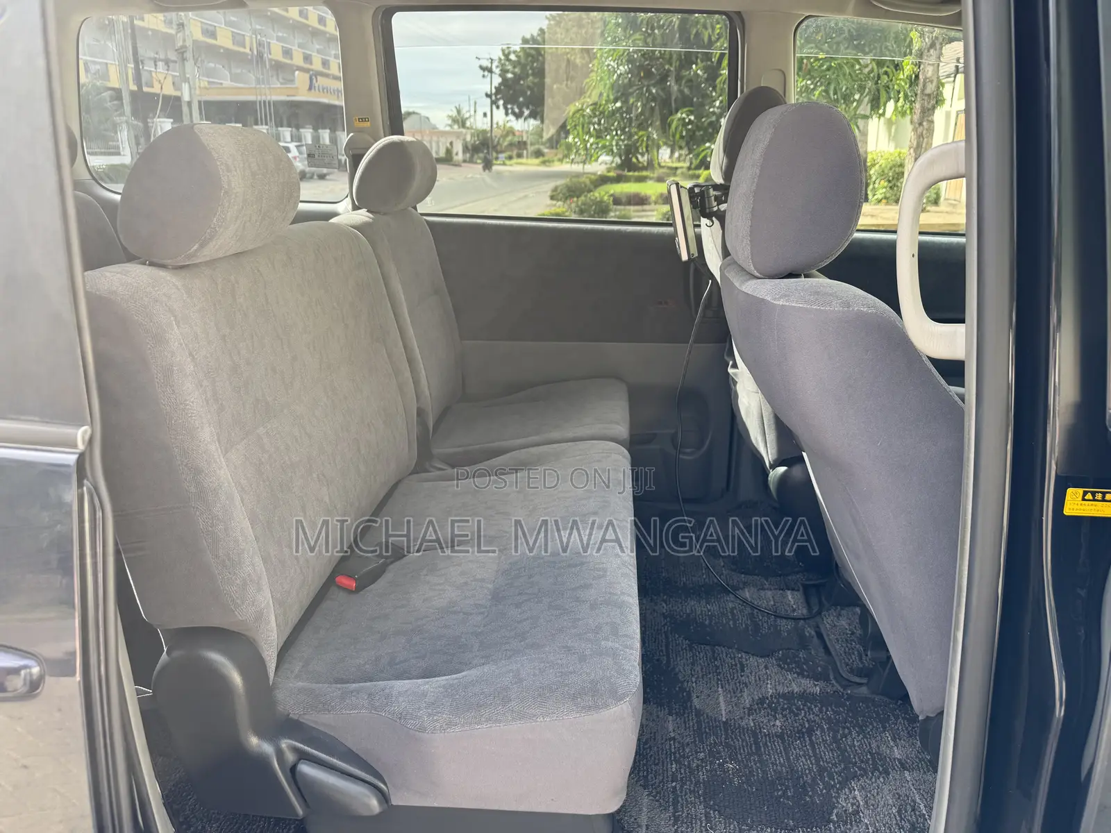 Toyota Noah 2004 Black