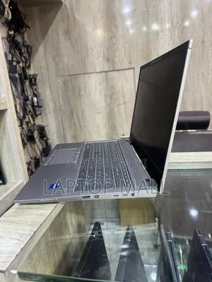 Laptop HP ZBook Fury 15 G8 32GB Intel Xeon HDD+SSD 512GB