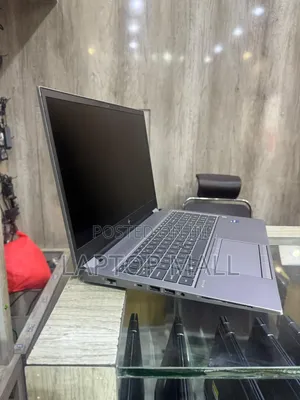 Laptop HP ZBook Fury 15 G8 32GB Intel Xeon HDD+SSD 512GB