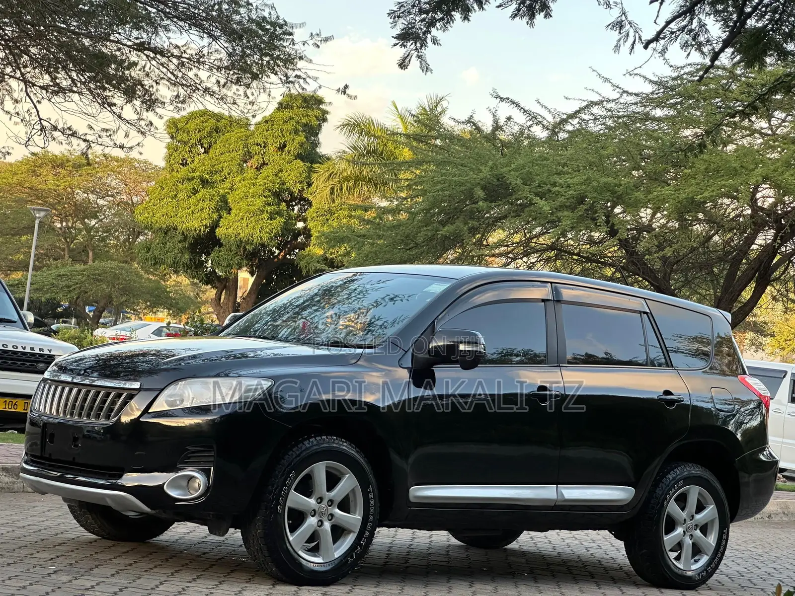 Toyota Vanguard 2010 Black