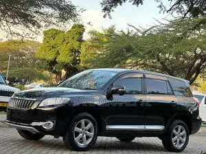 Toyota Vanguard 2010 Black