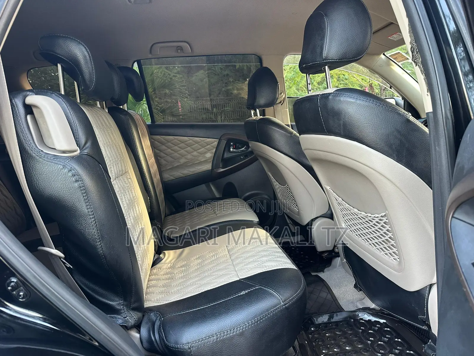 Toyota Vanguard 2010 Black