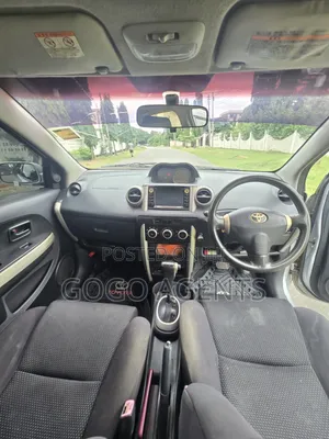 Toyota IST 2005 Silver