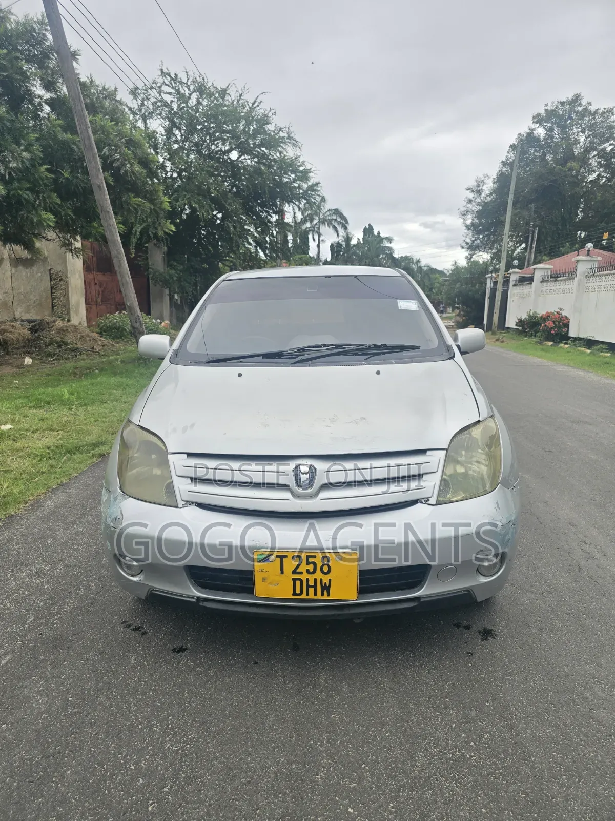 Toyota IST 2005 Silver